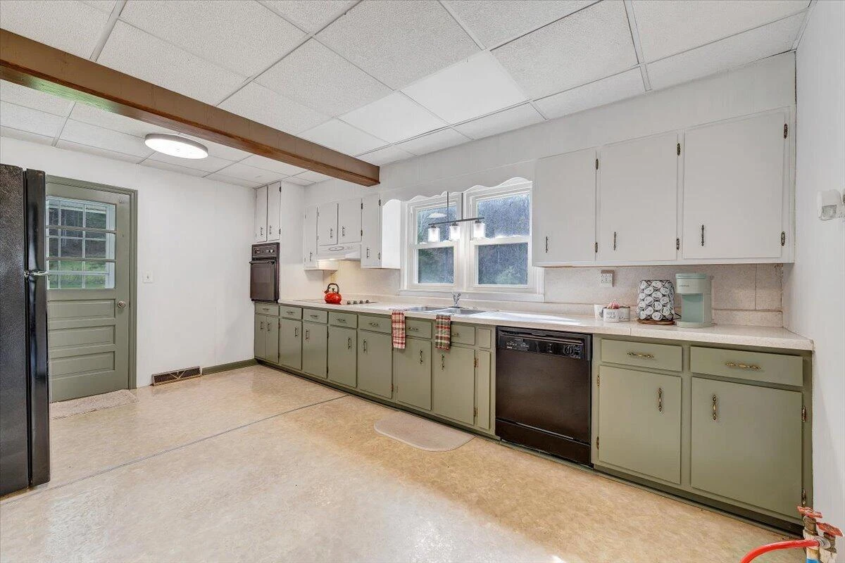 2827 Max Creek RD - Photo 17