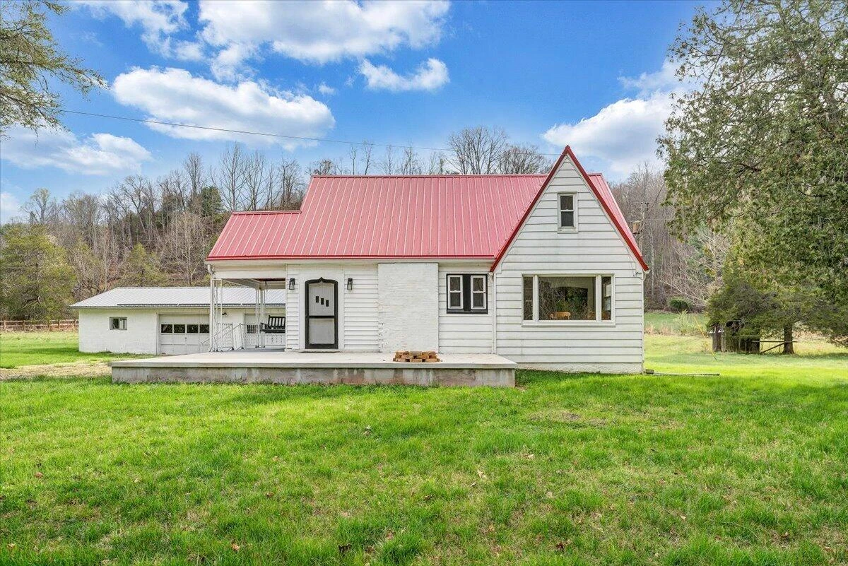 2827 Max Creek RD - Photo 3