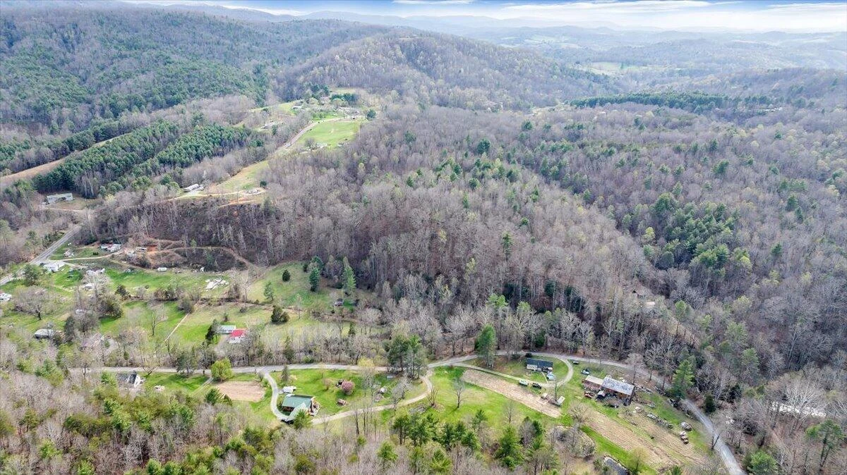 2827 Max Creek RD - Photo 85