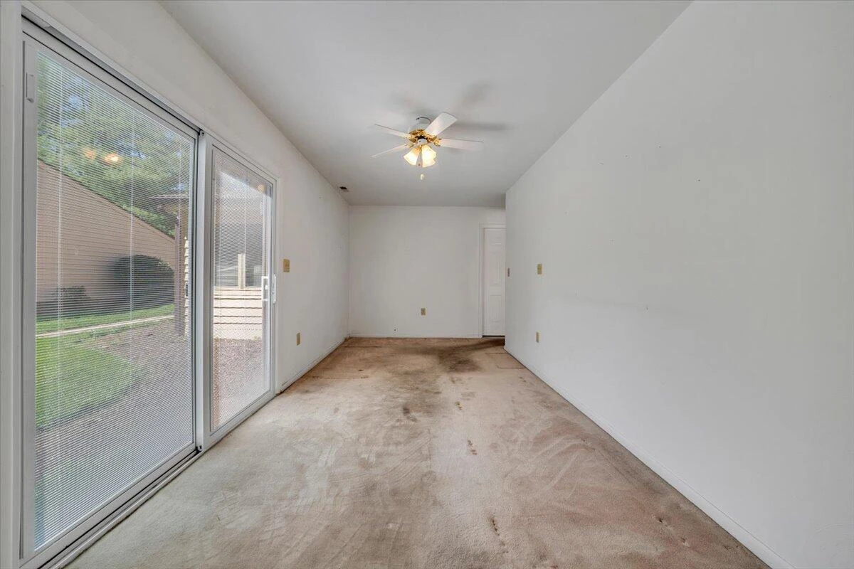 301 Windward DR SW - Photo 22