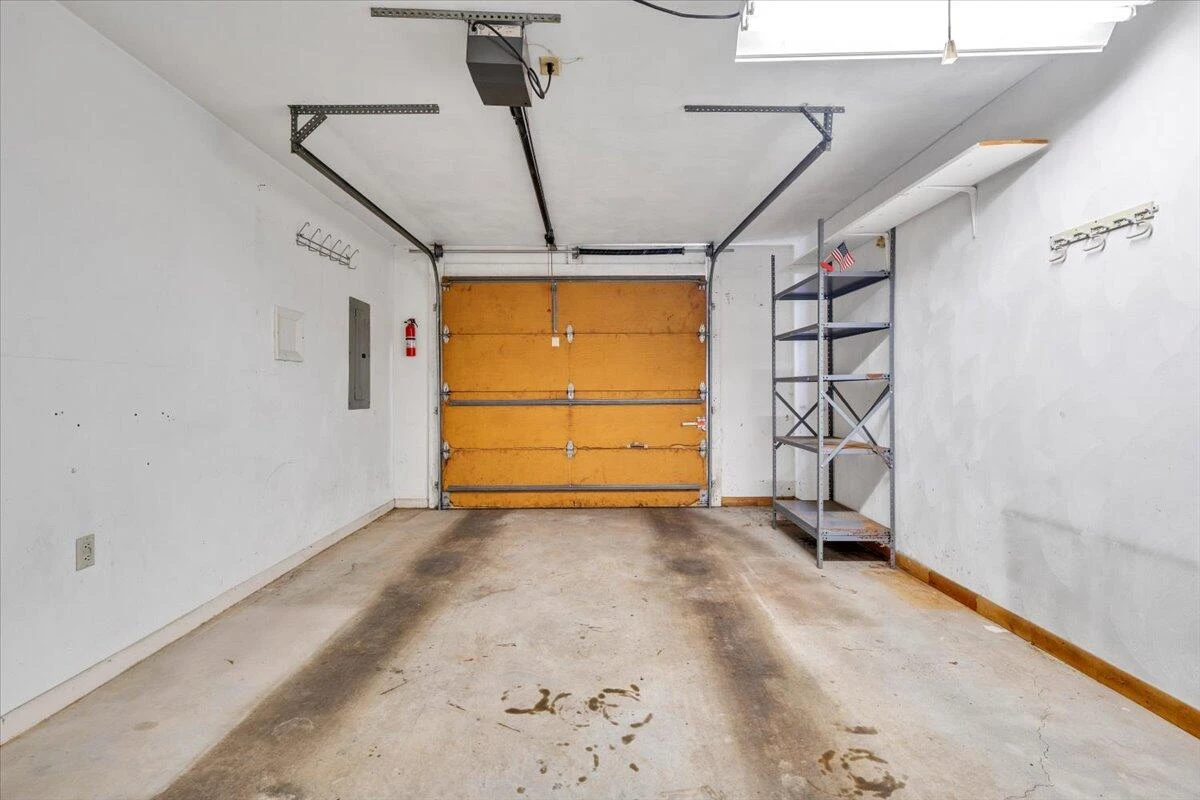 301 Windward DR SW - Photo 23