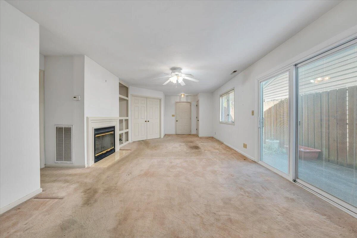 301 Windward DR SW - Photo 3