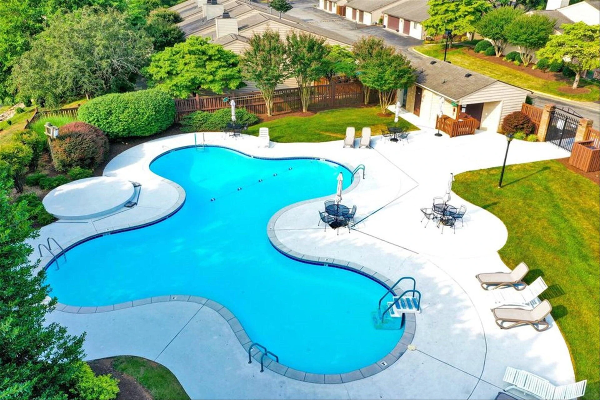 301 Windward DR SW - Photo 32