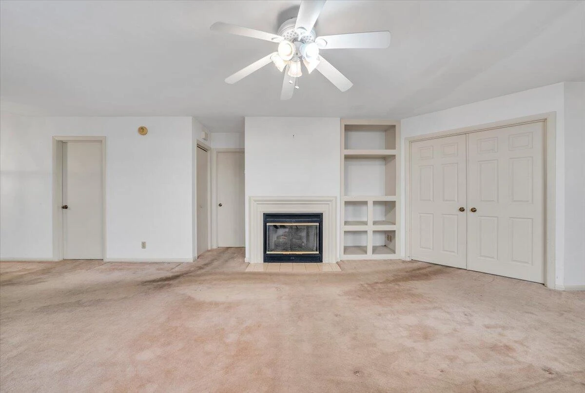 301 Windward DR SW - Photo 4