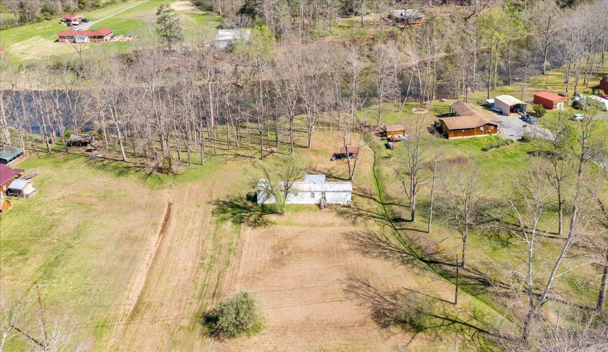 706 Dunbrack CIR - Photo 2
