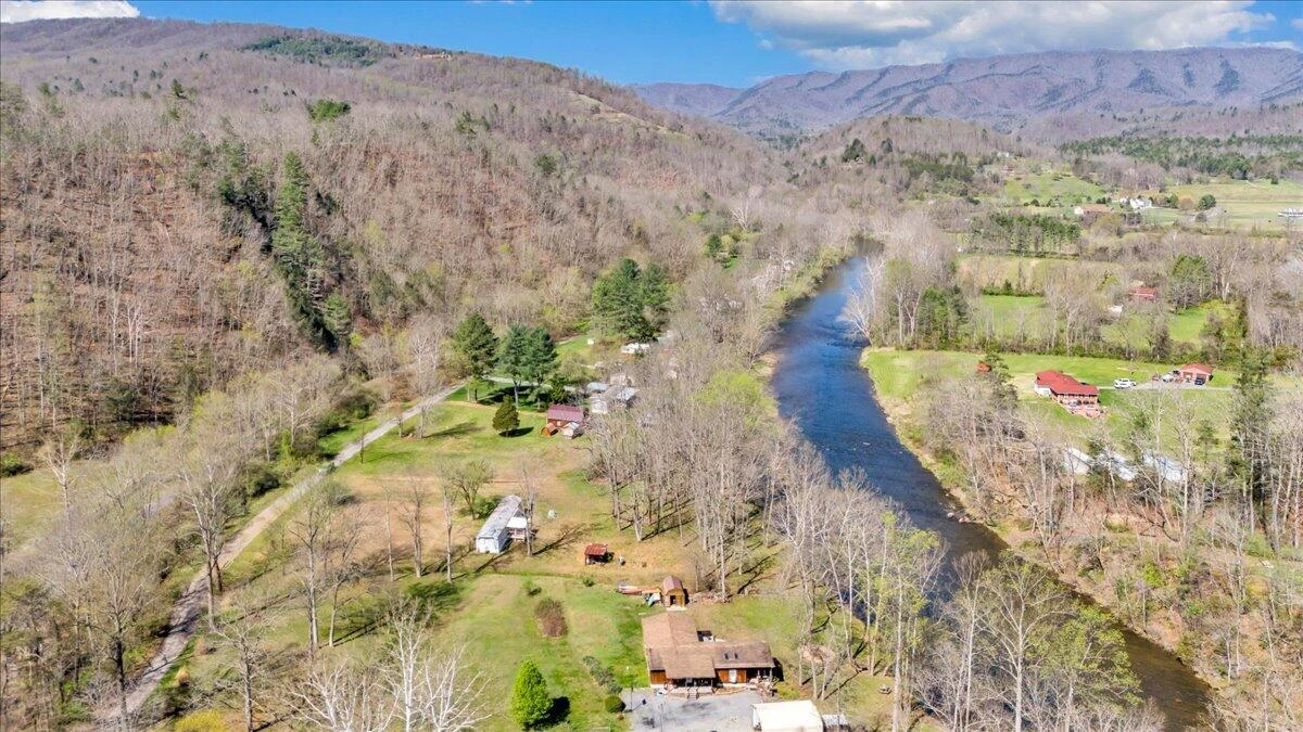 706 Dunbrack CIR - Photo 45