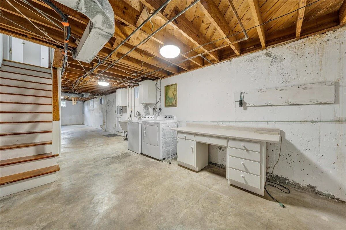 3579 Hartland RD - Photo 27