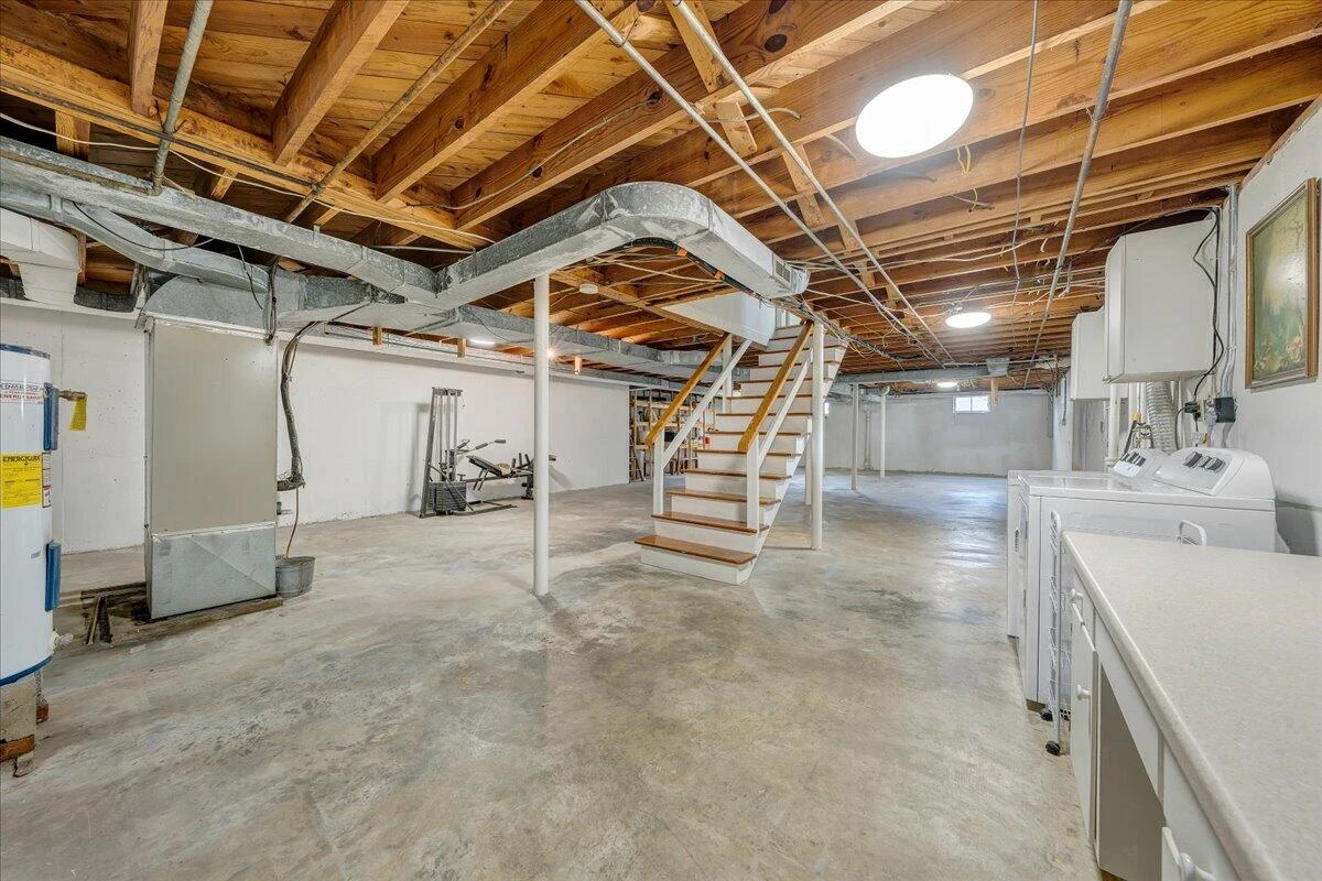 3579 Hartland RD - Photo 28