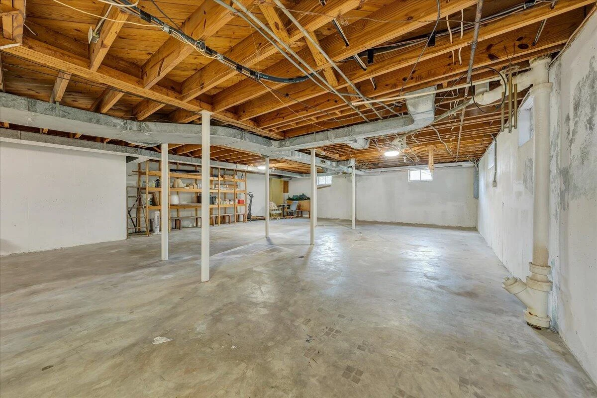 3579 Hartland RD - Photo 29