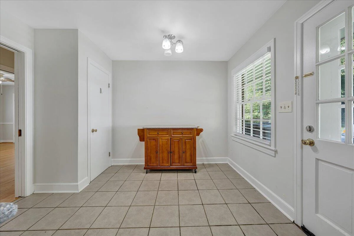 3579 Hartland RD - Photo 32