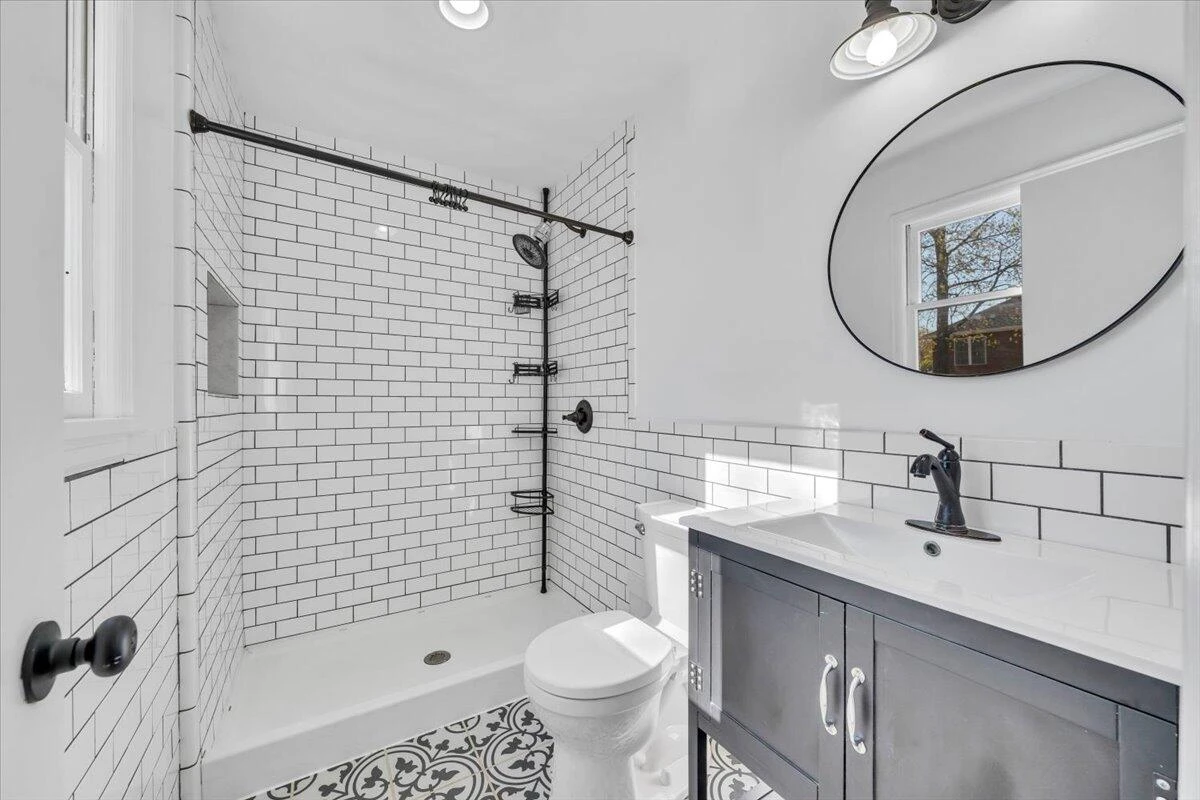 229 Queen Regent CT - Photo 33