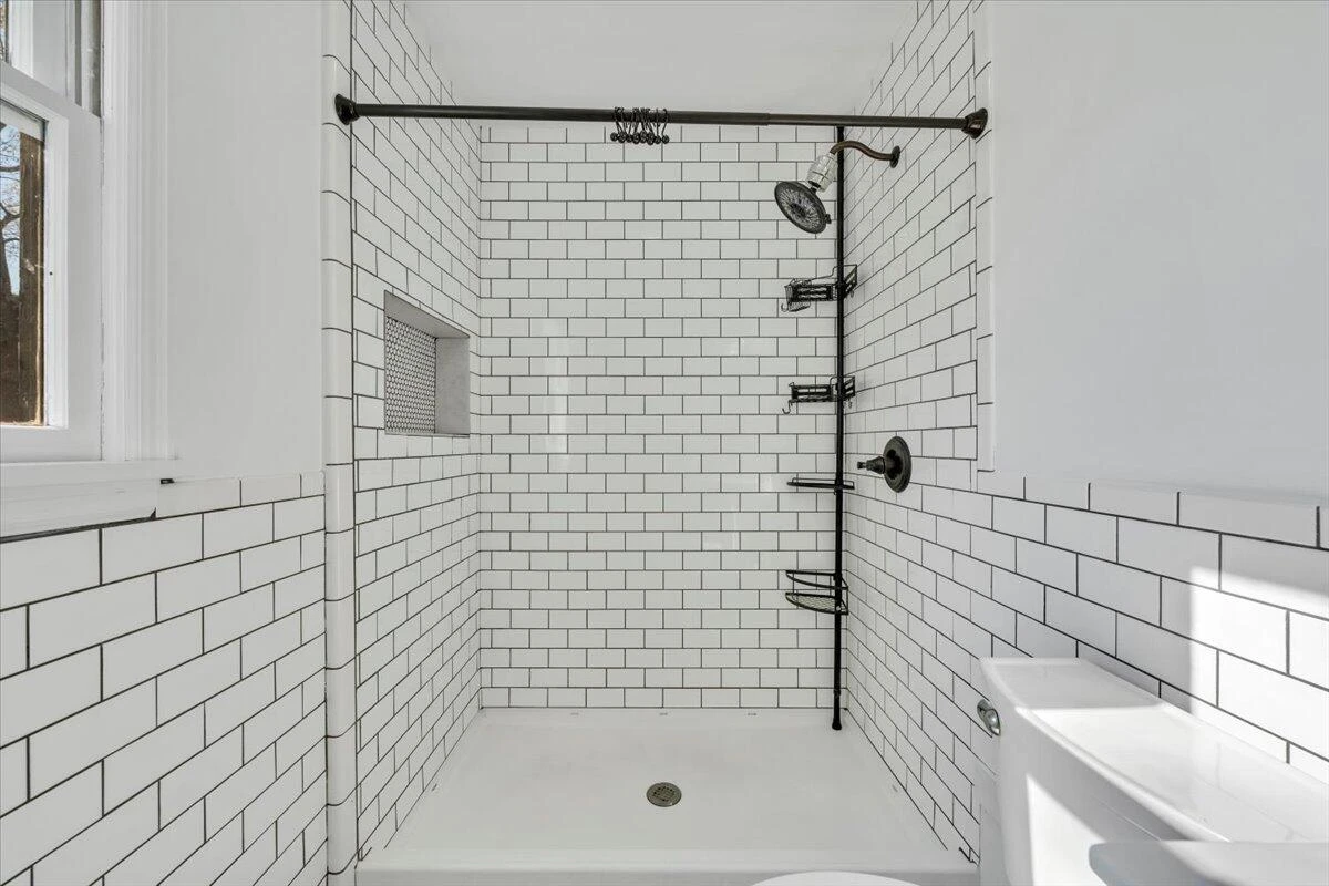 229 Queen Regent CT - Photo 34