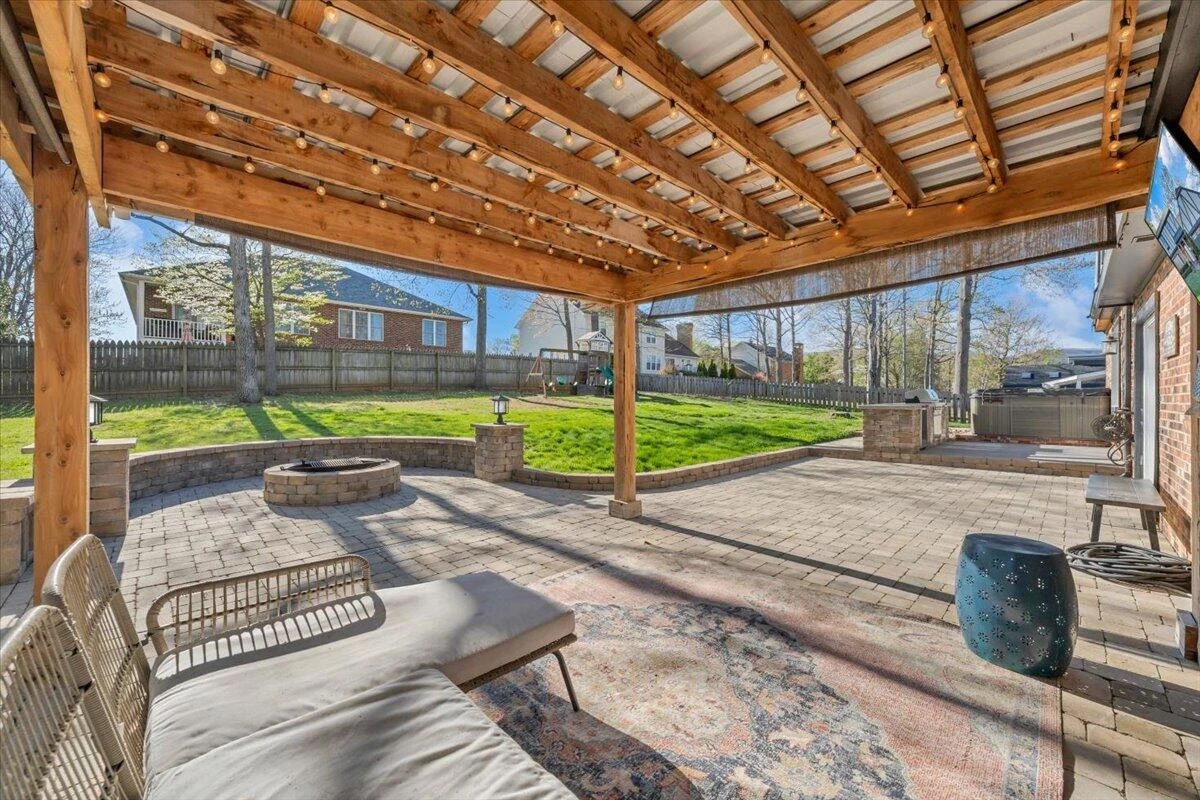 229 Queen Regent CT - Photo 50