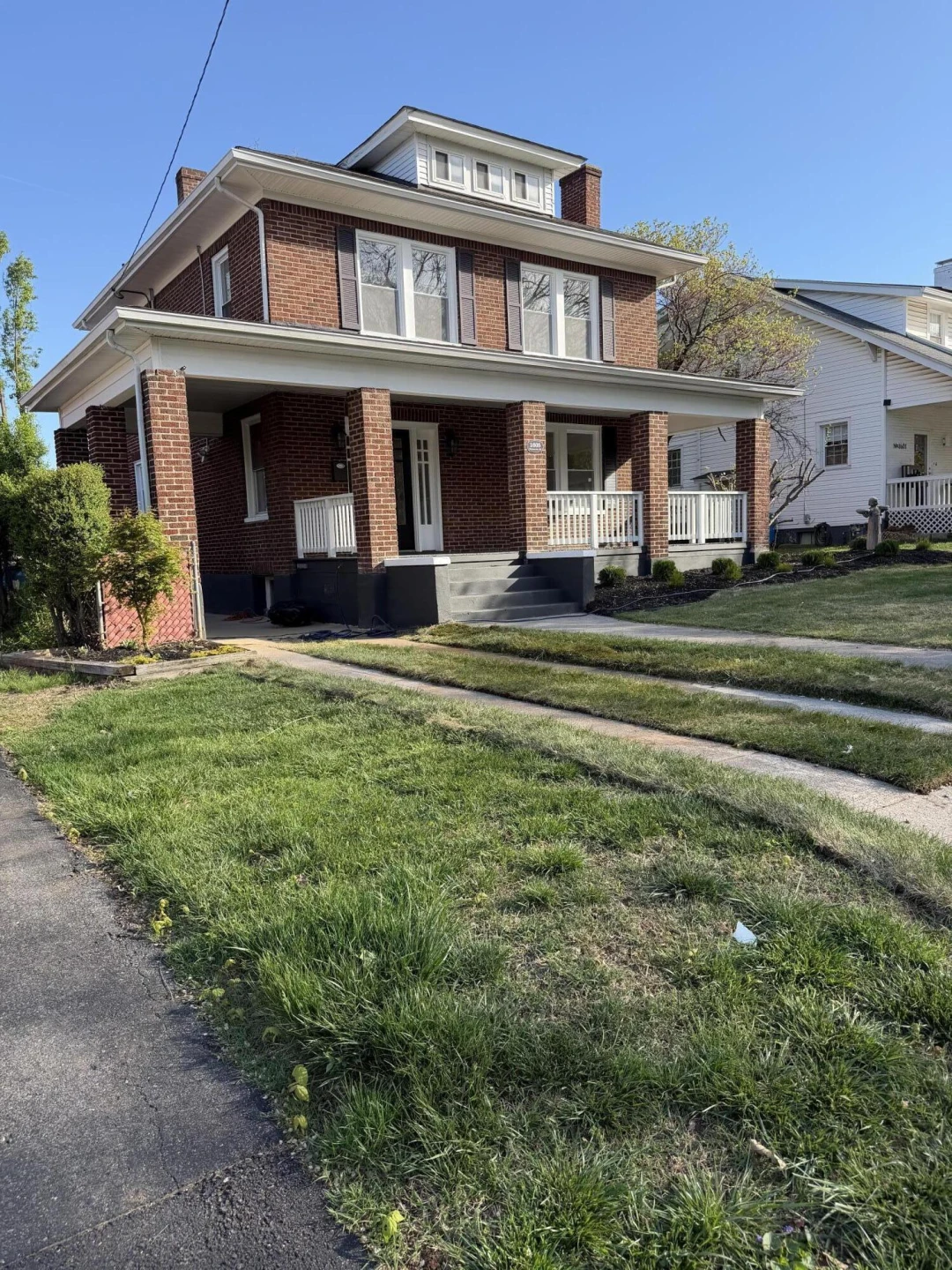 1605 Westover AVE SW - Photo 2