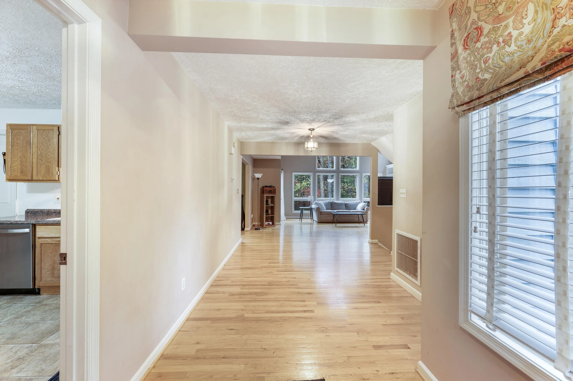 201 Mallard DR - Photo 9