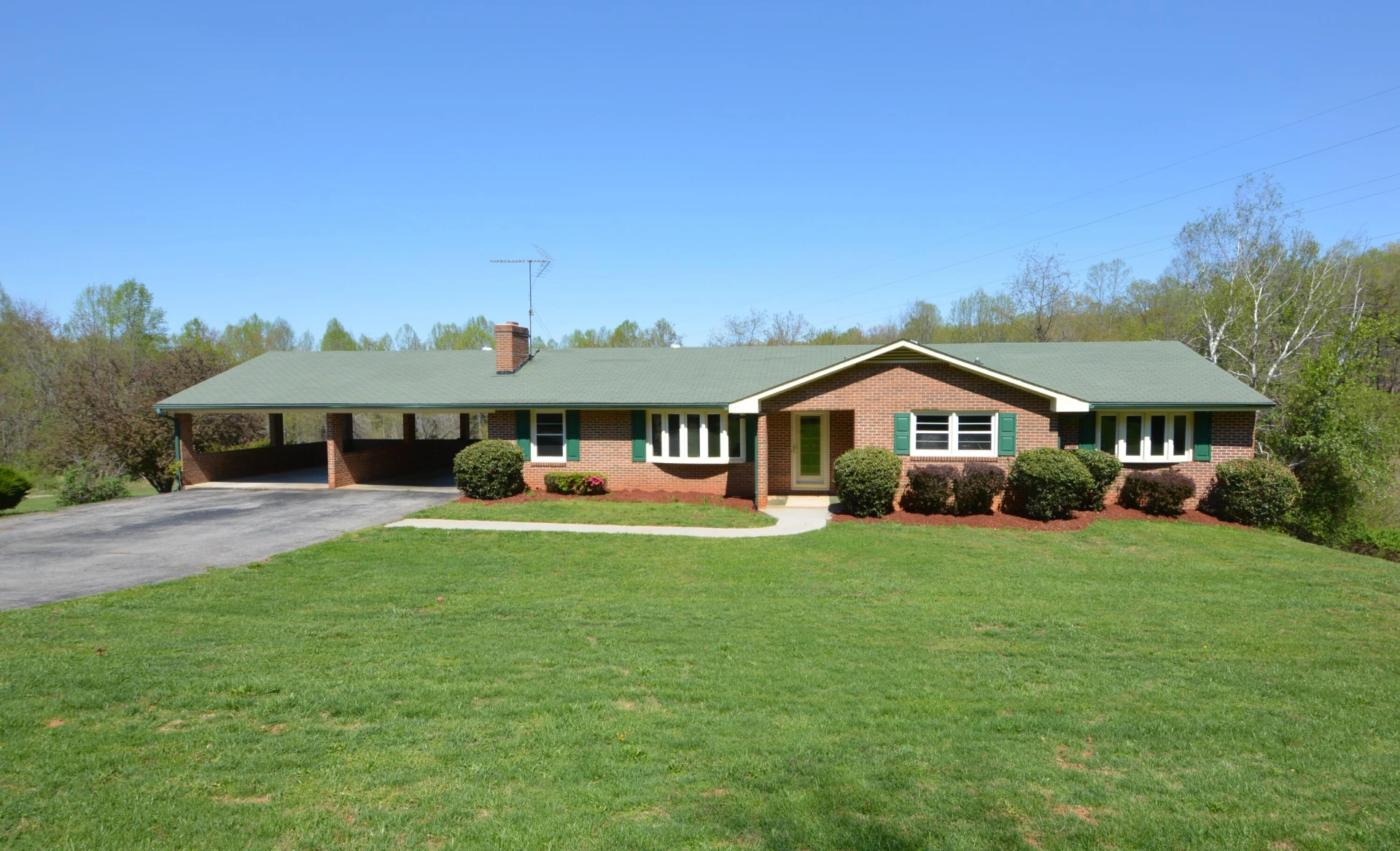 2335 Pleasant Hill RD - Photo 3