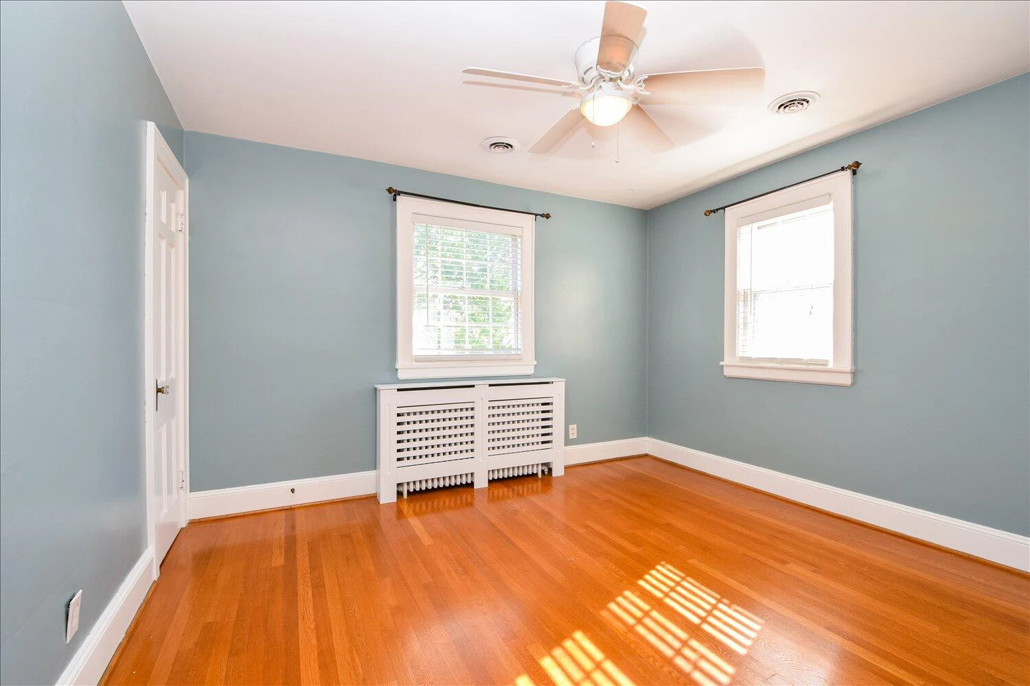 3424 Greenland AVE NW - Photo 17
