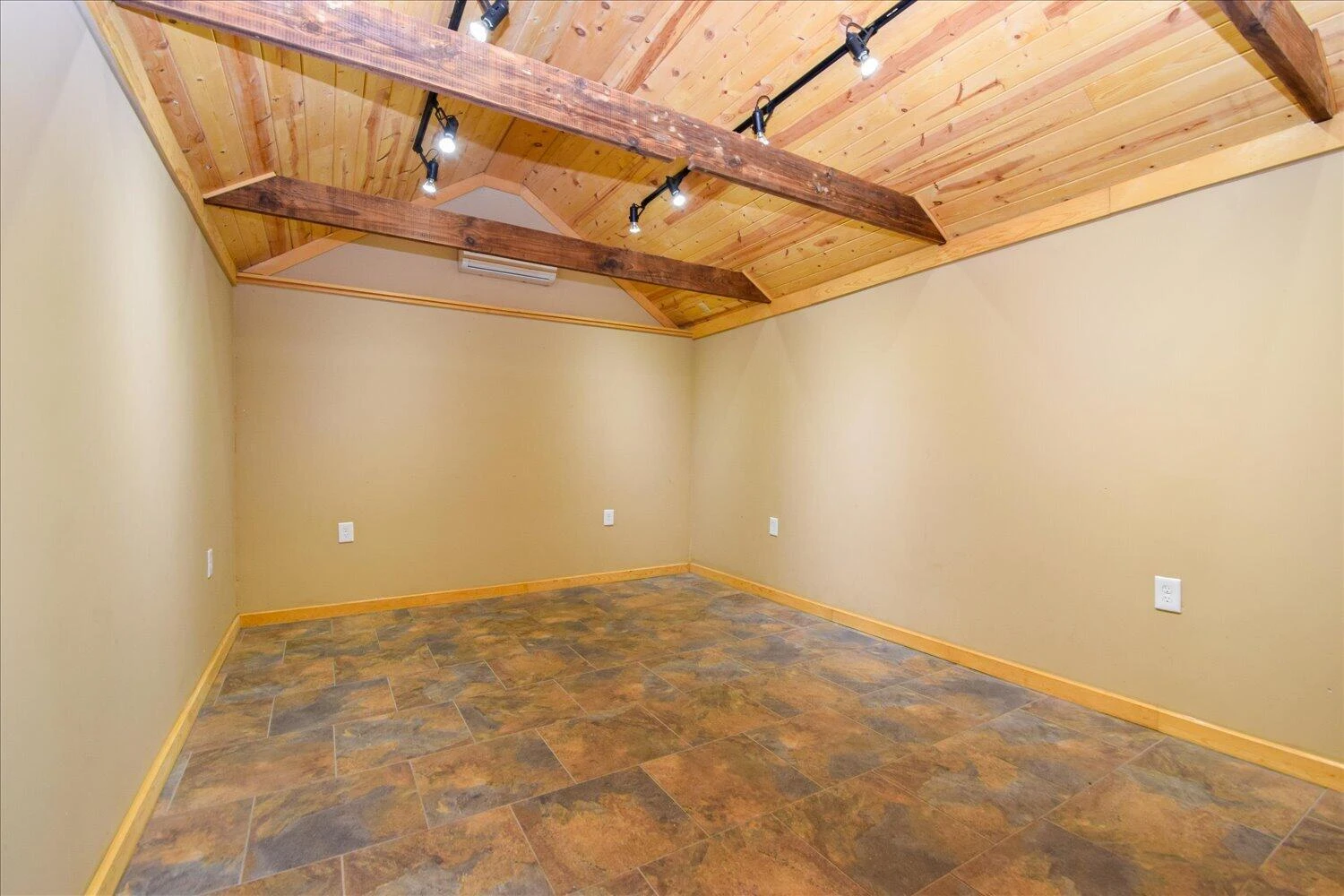 3424 Greenland AVE NW - Photo 27