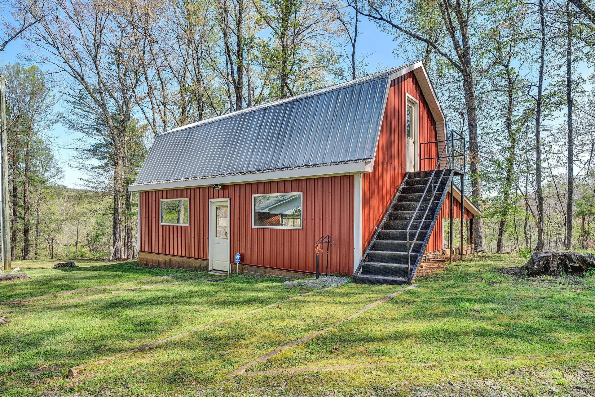 2283 FRANKLIN ST - Photo 2