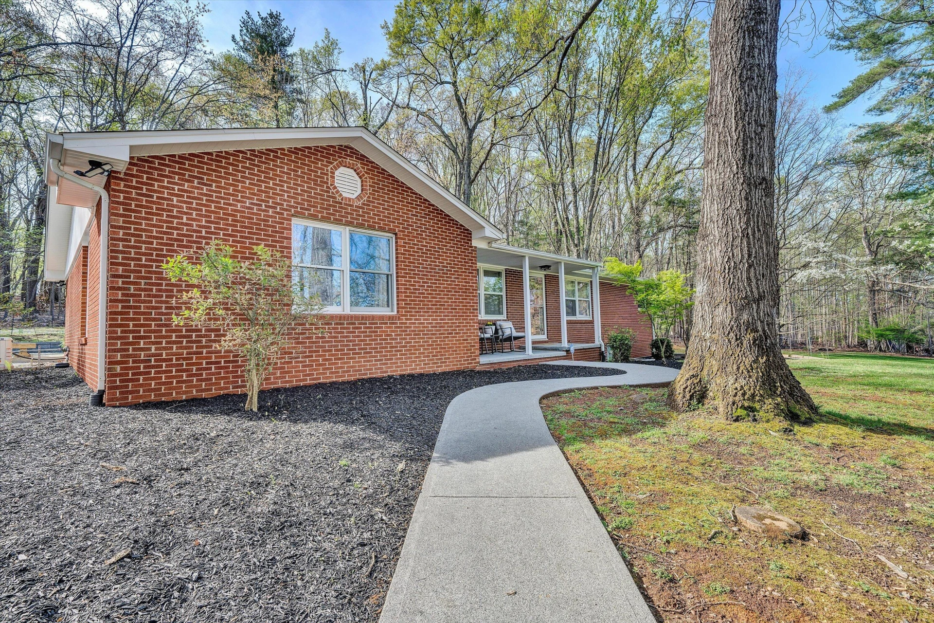 2283 FRANKLIN ST - Photo 3