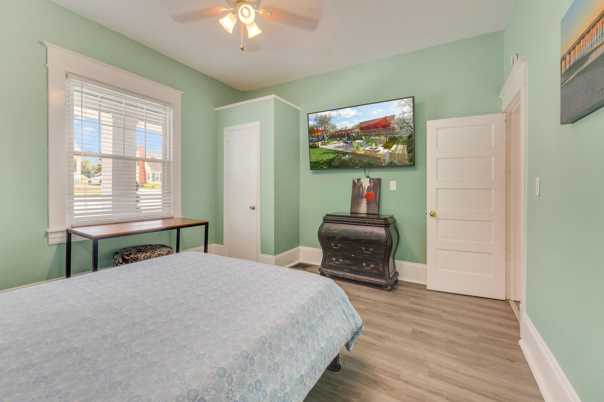 1138 Montrose AVE SE - Photo 15