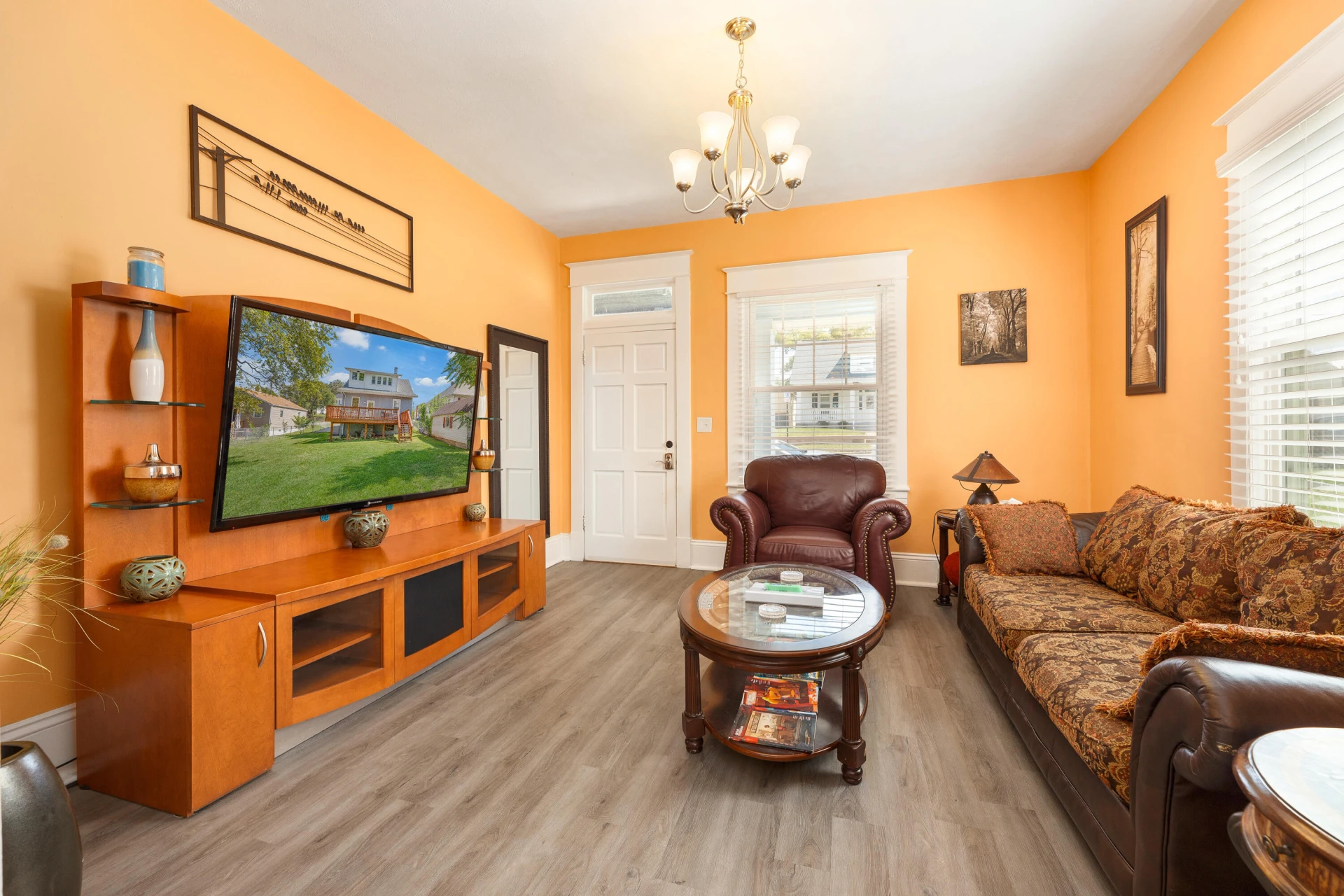 1138 Montrose AVE SE - Photo 6