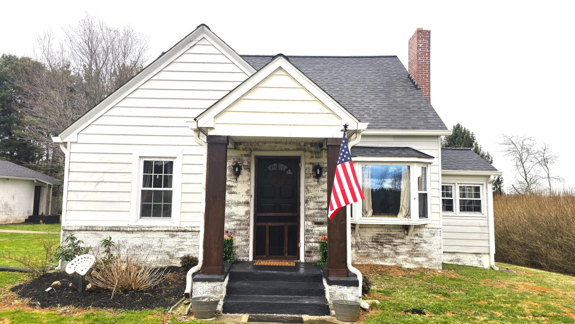 2021 Coles Knob RD NE