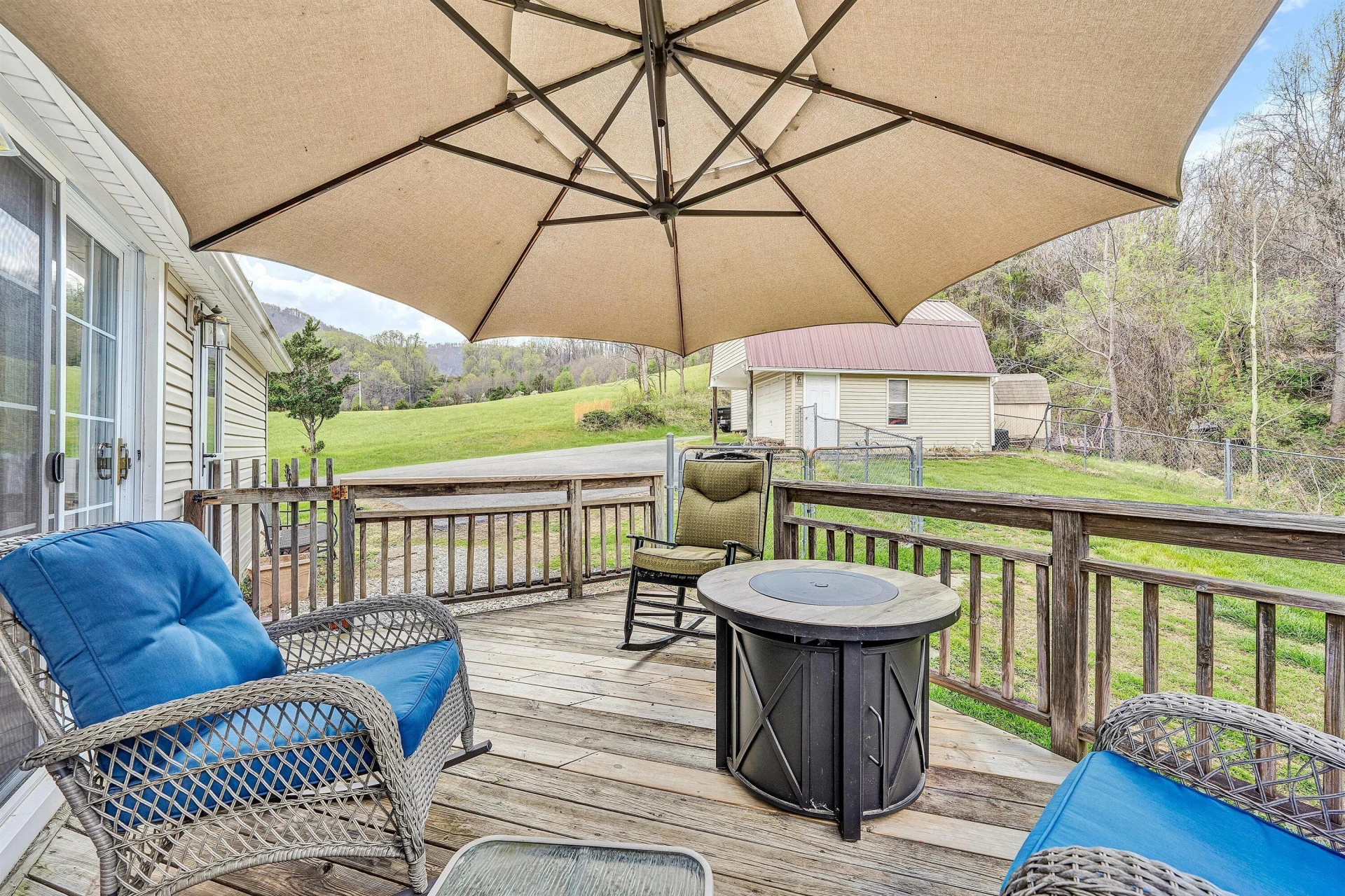 8173 Bent Mountain RD - Photo 18