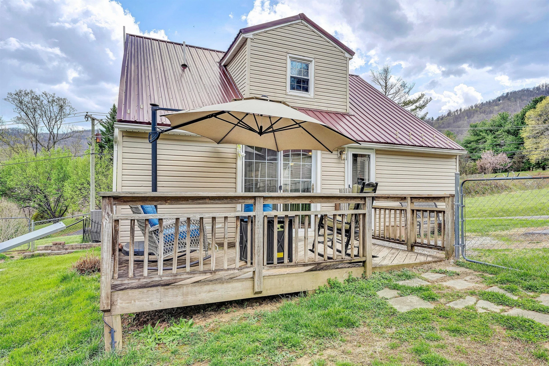 8173 Bent Mountain RD - Photo 21
