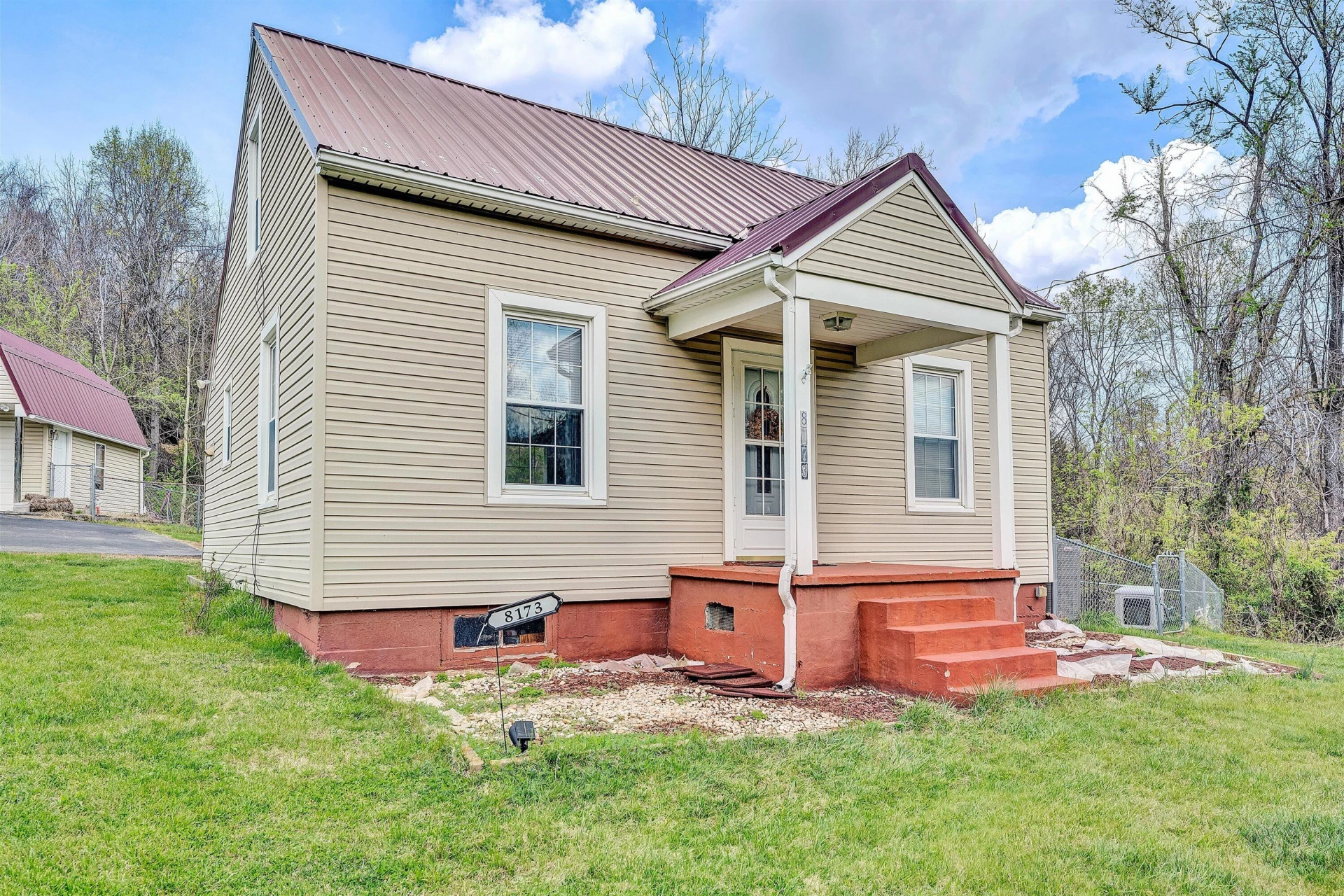 8173 Bent Mountain RD - Photo 4