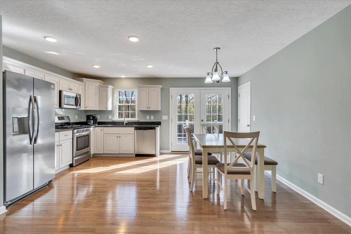 101 Charmwood CIR - Photo 6