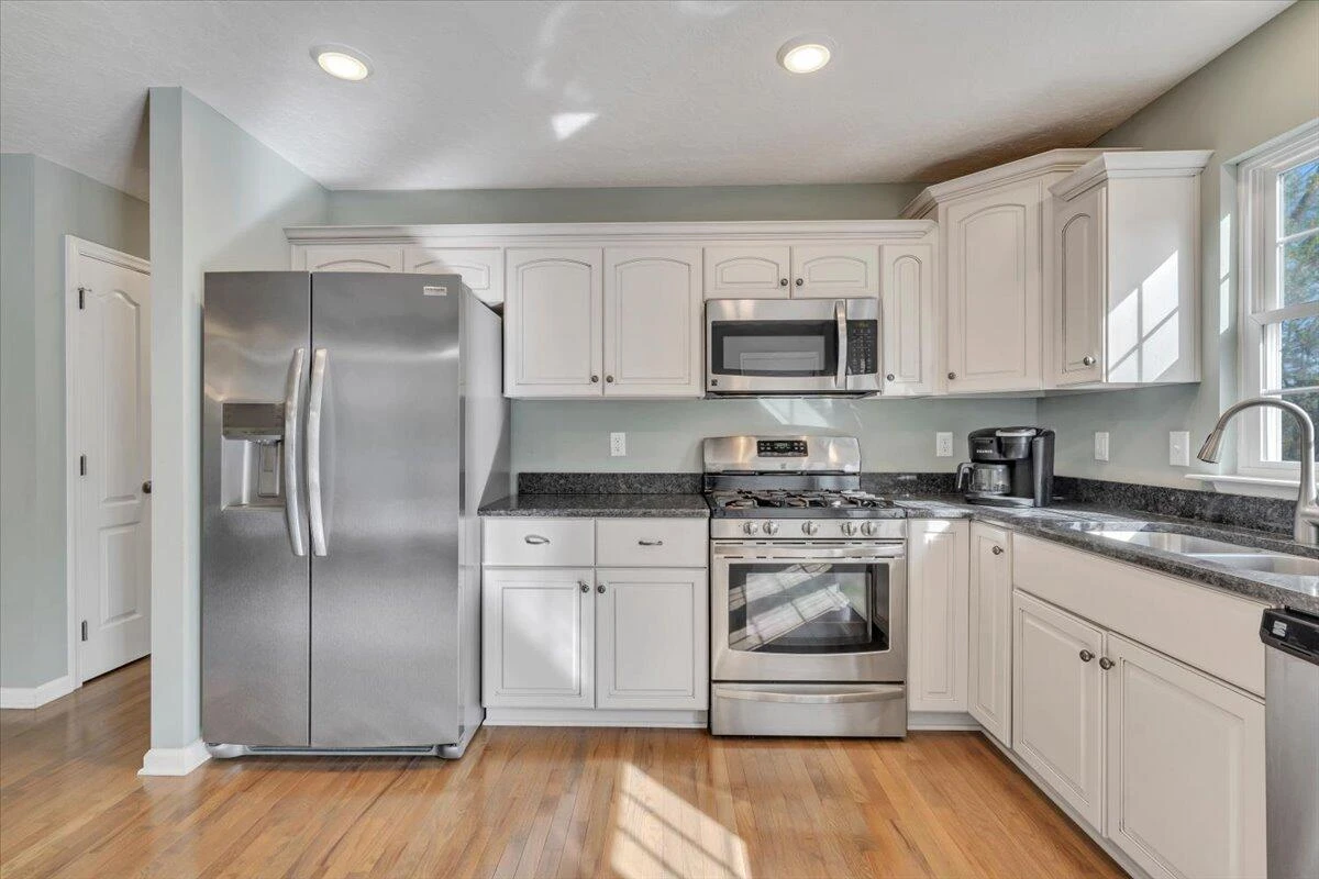 101 Charmwood CIR - Photo 8