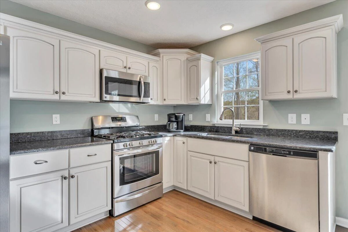 101 Charmwood CIR - Photo 9