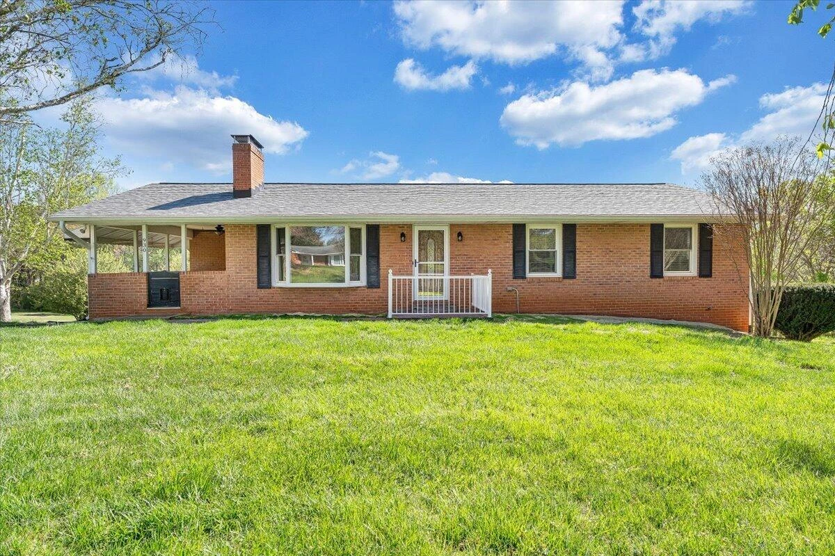 930 Farmington RD - Photo 2