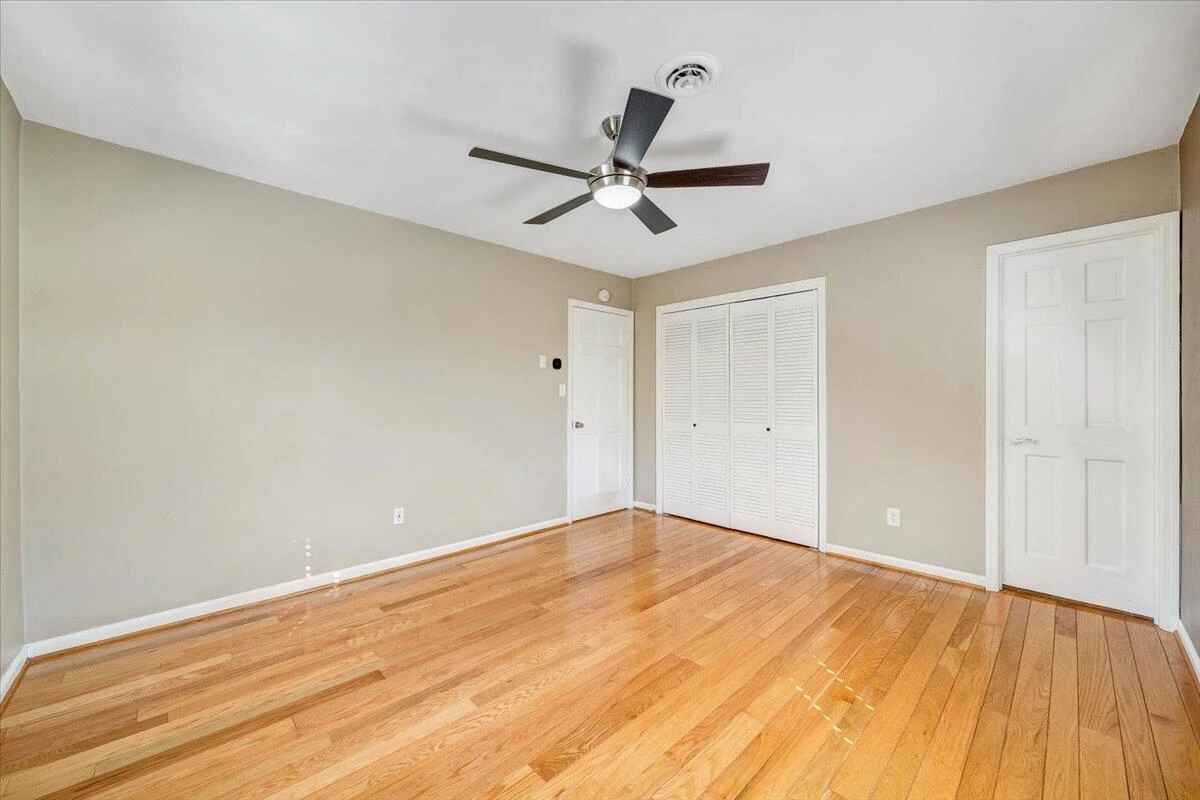 930 Farmington RD - Photo 23