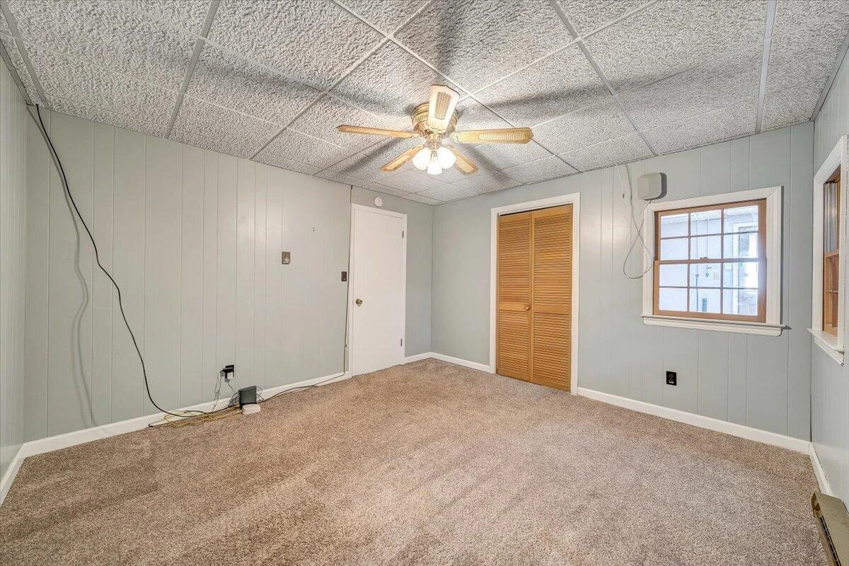 930 Farmington RD - Photo 43