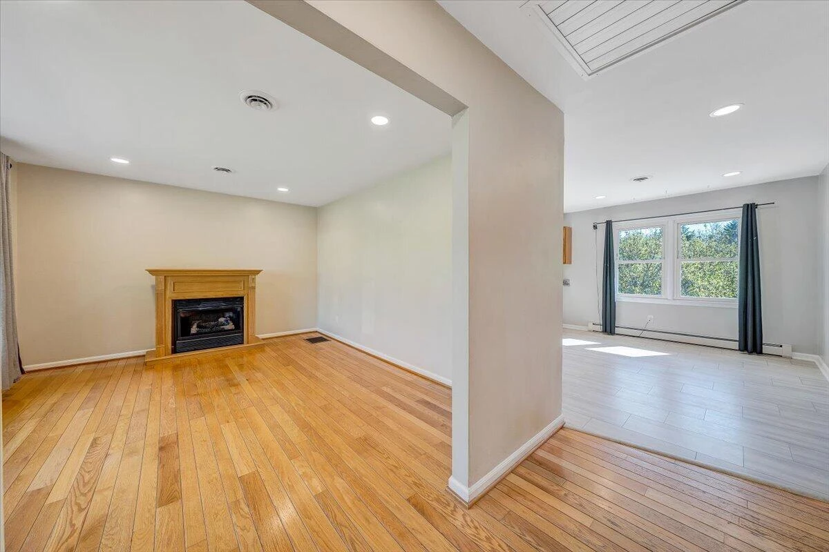 930 Farmington RD - Photo 6