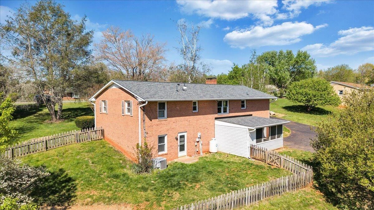 930 Farmington RD - Photo 75
