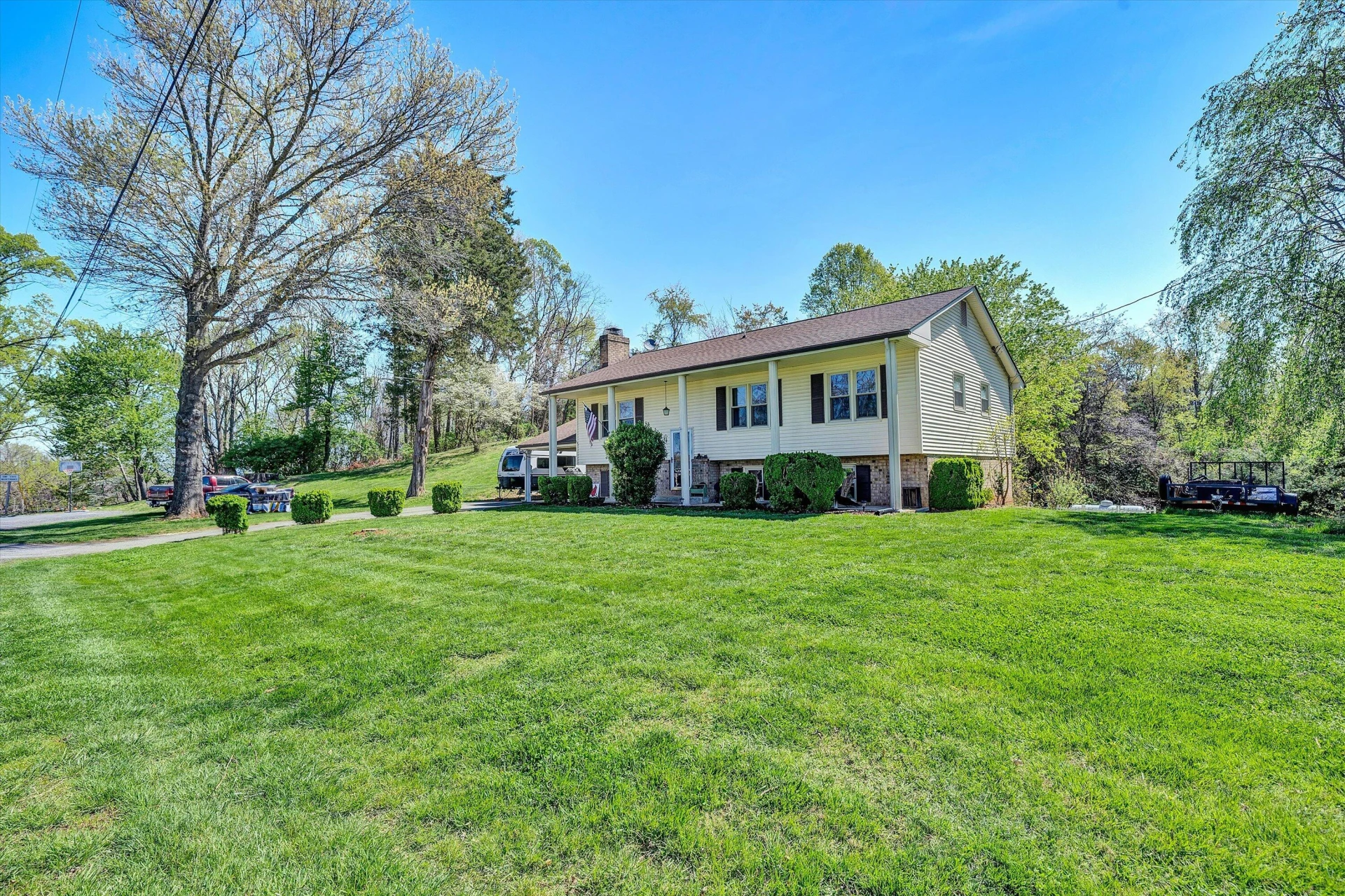 262 Mountain View RD - Photo 2