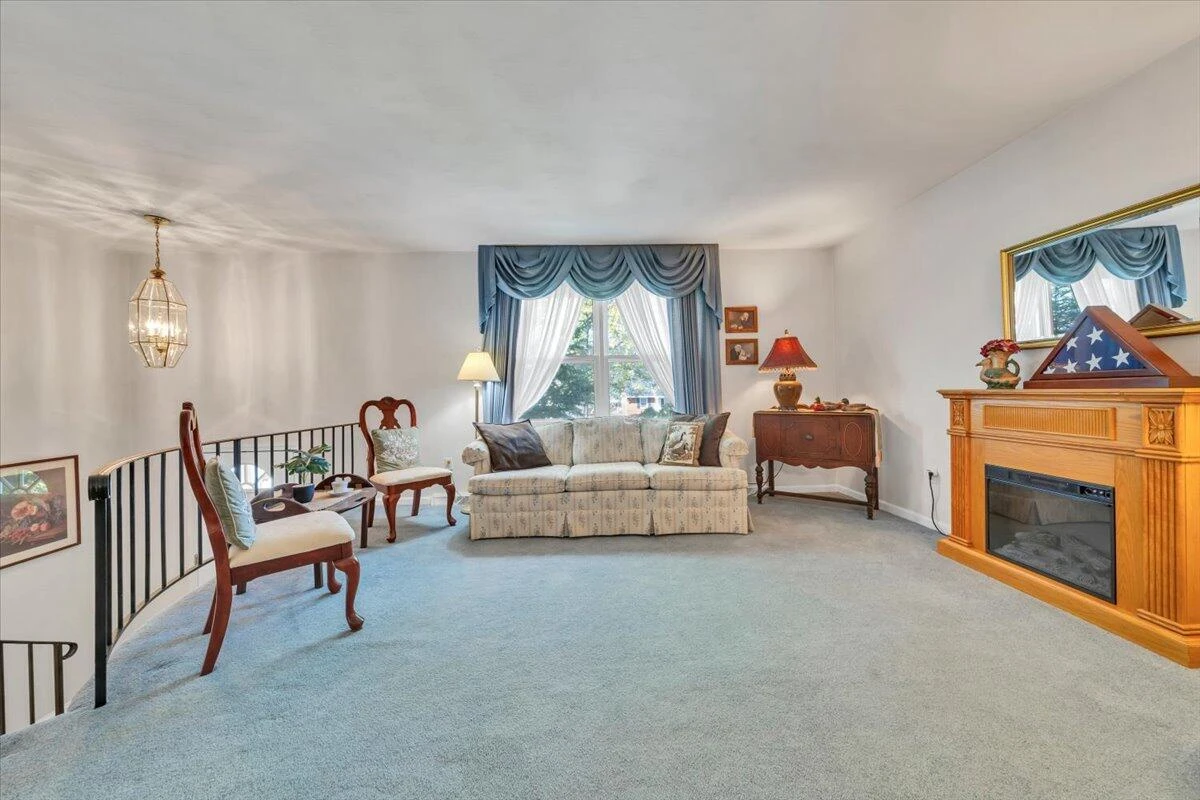 812 Knollwood DR - Photo 11