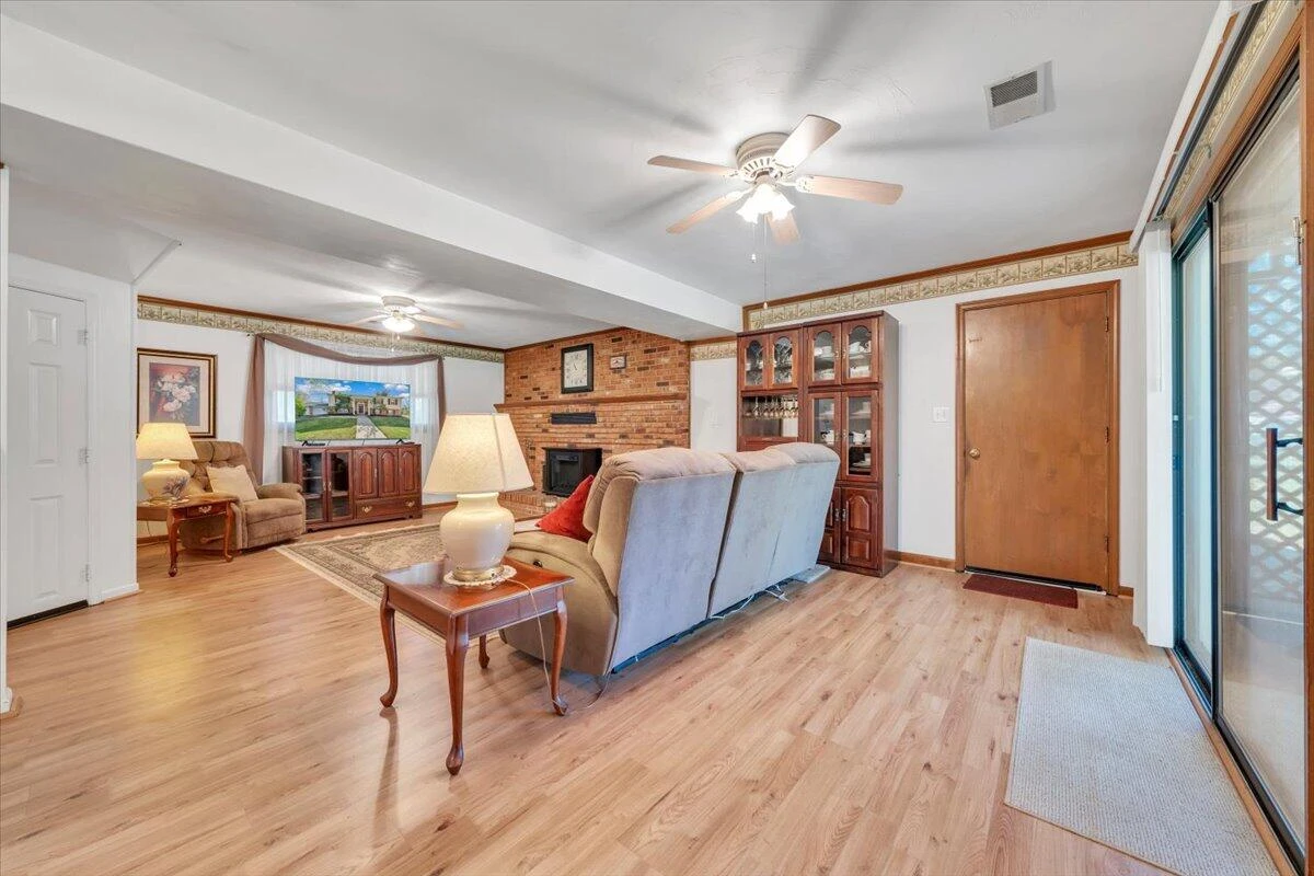 812 Knollwood DR - Photo 30