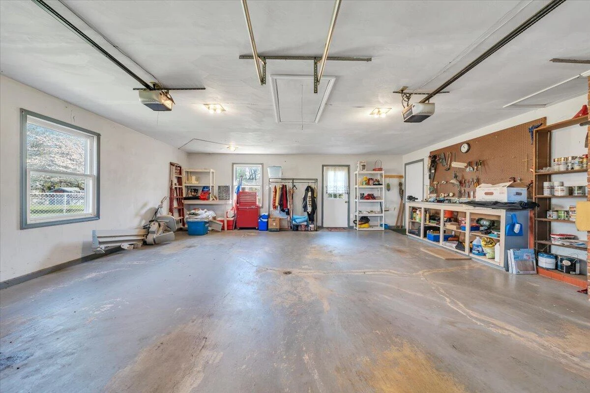 812 Knollwood DR - Photo 38