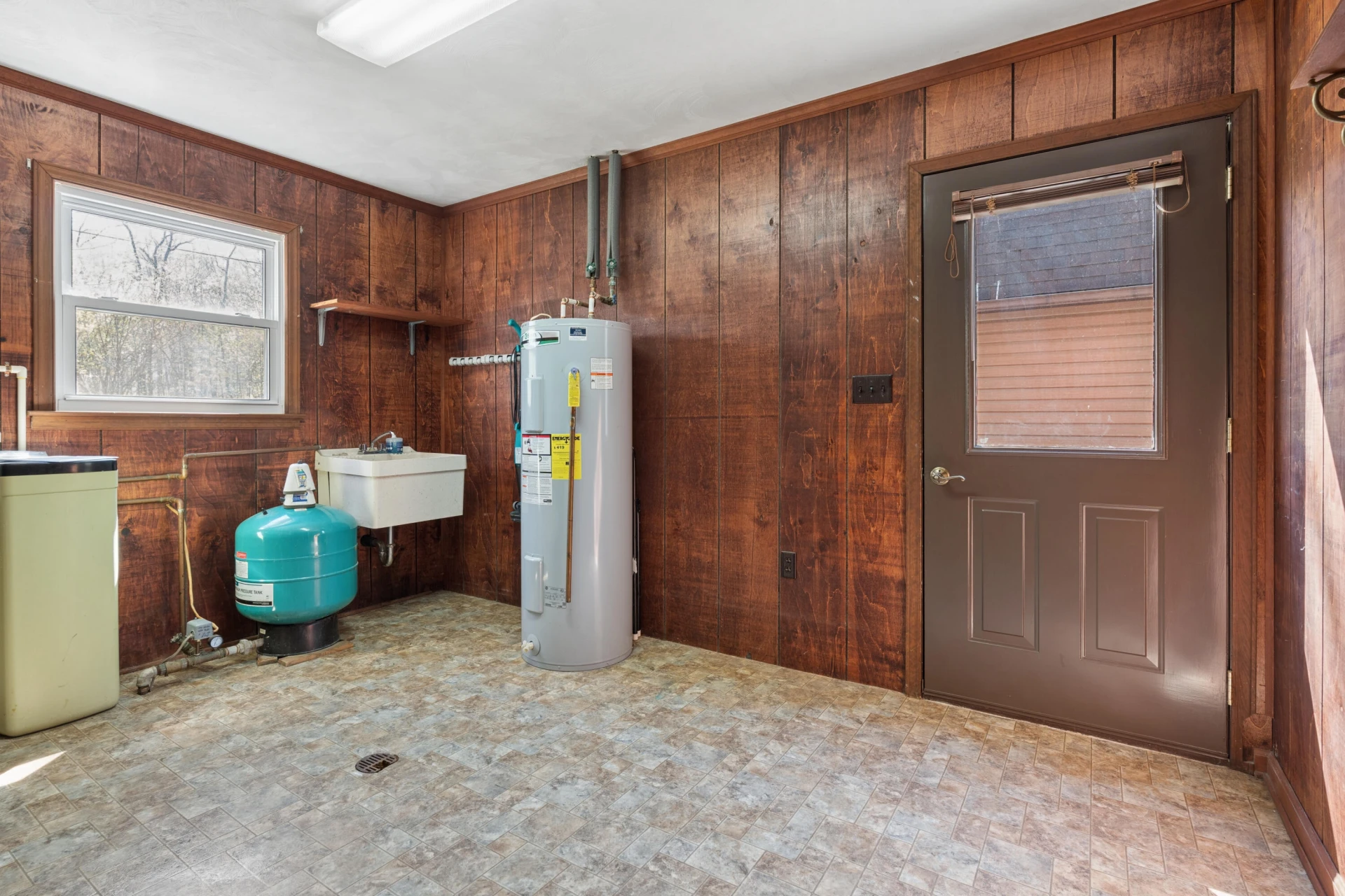 181 Serenity LN - Photo 23