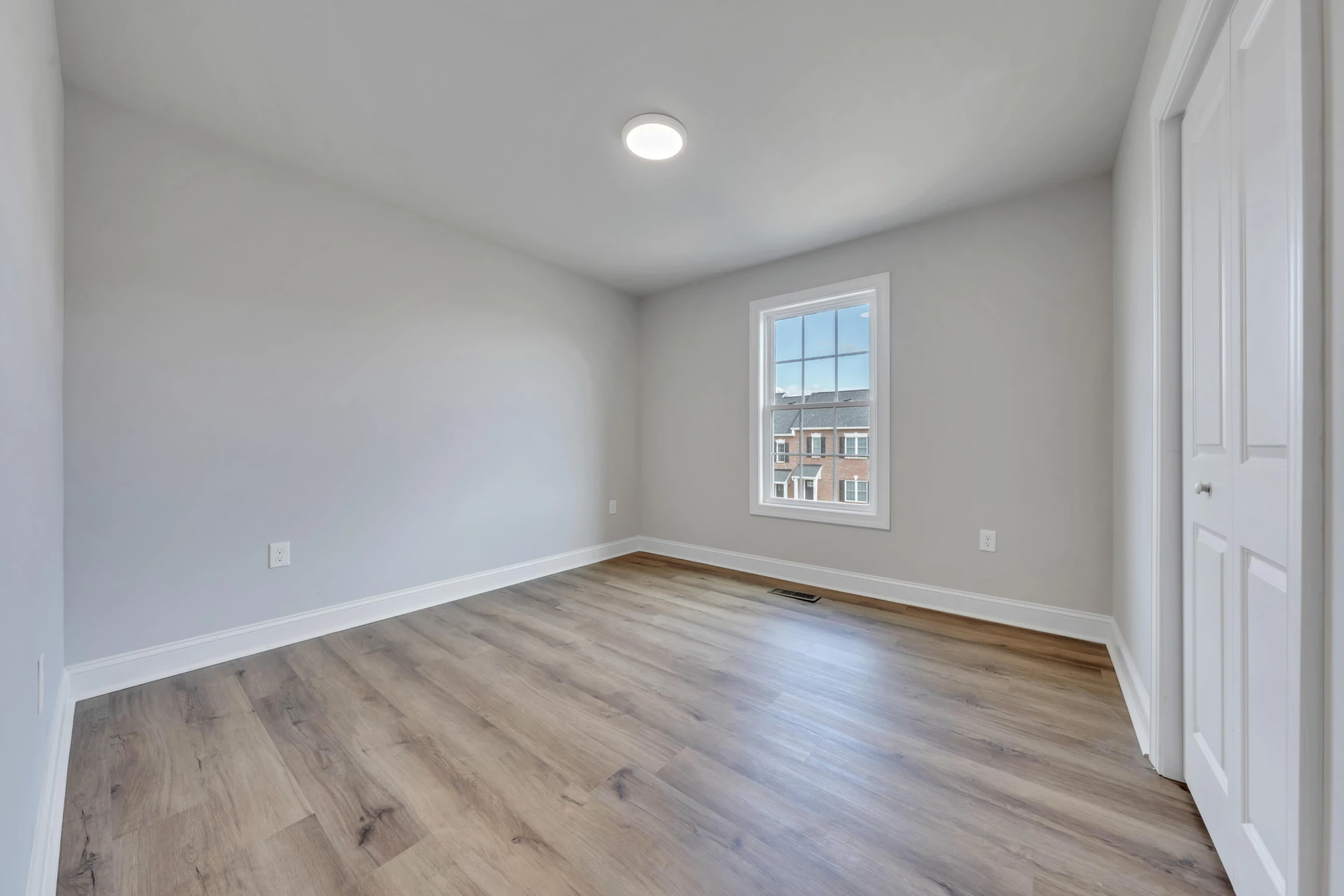 2853 Russlen DR - Photo 10