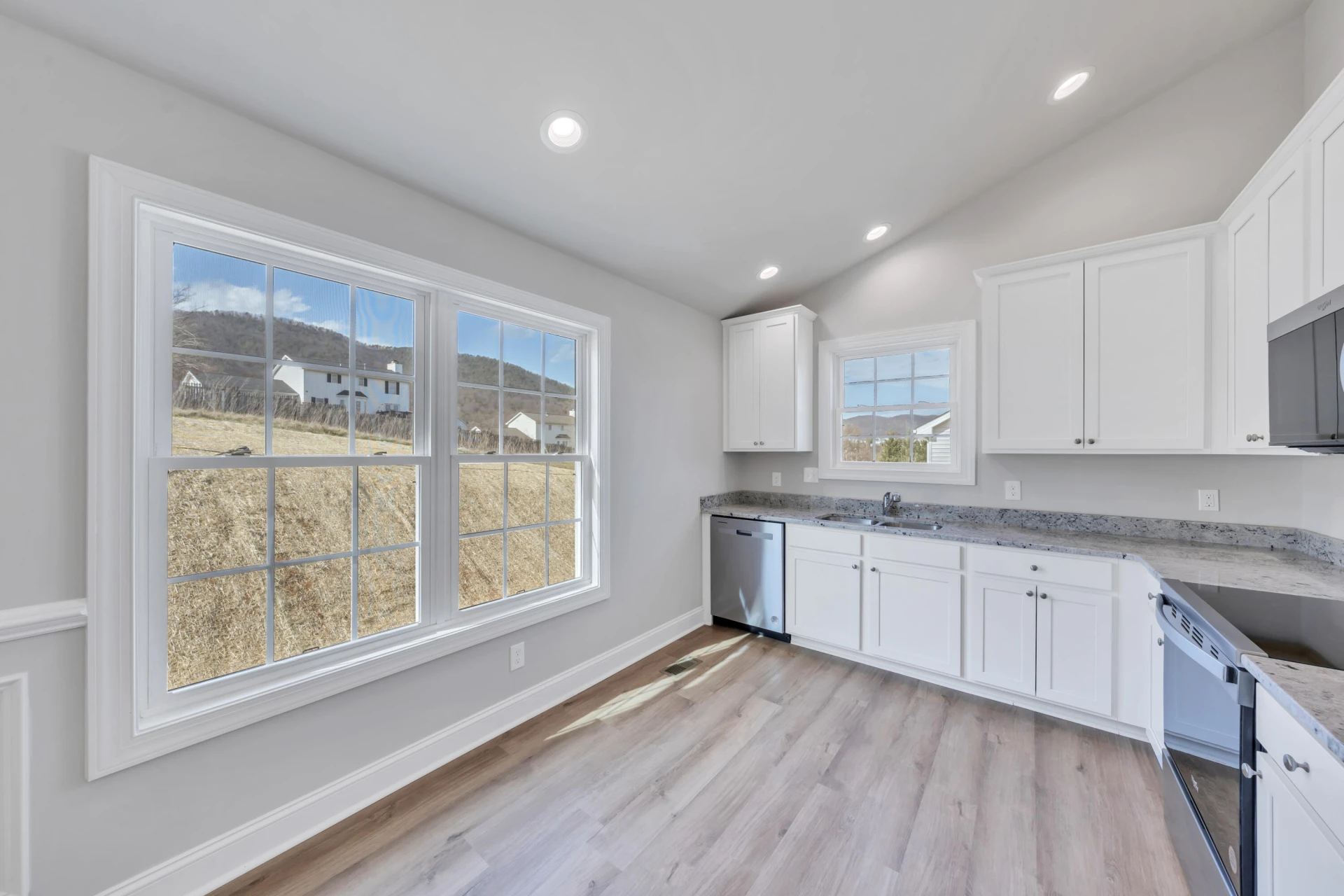 2853 Russlen DR - Photo 5
