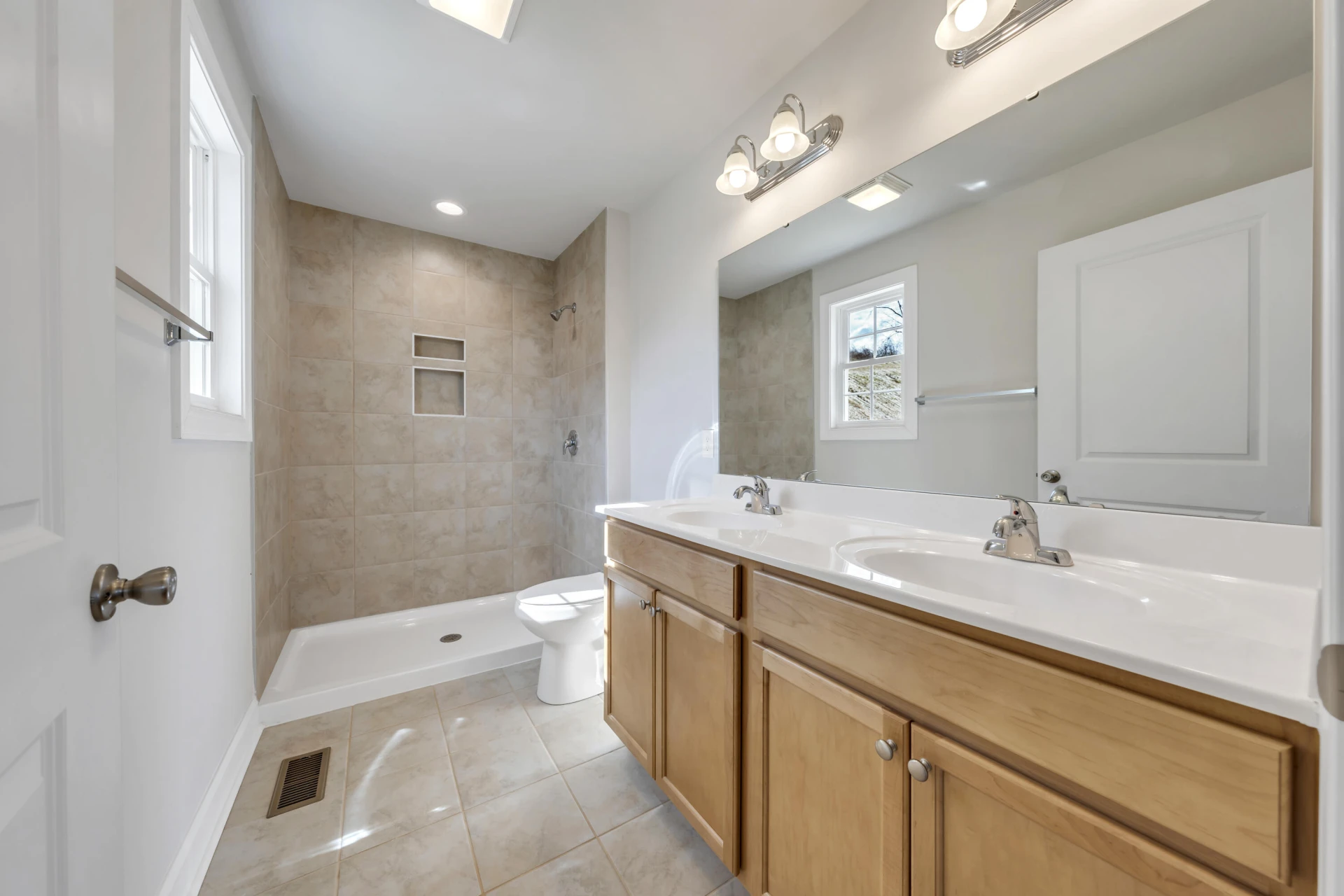 2853 Russlen DR - Photo 9