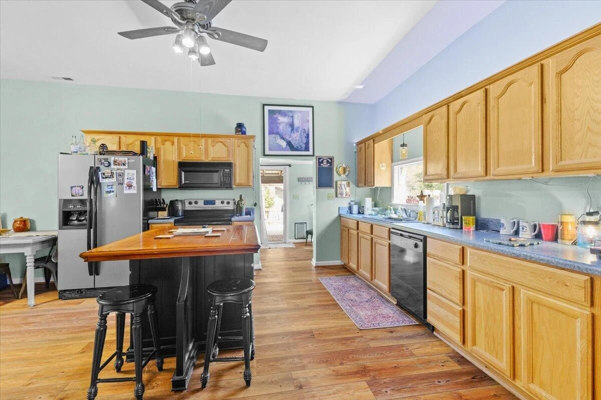 3674 Gazebo DR - Photo 4