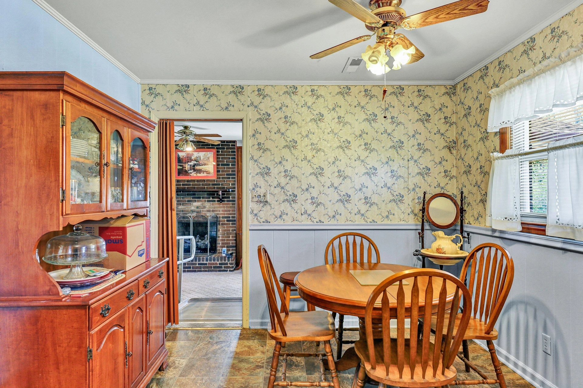 509 Carver RD - Photo 6
