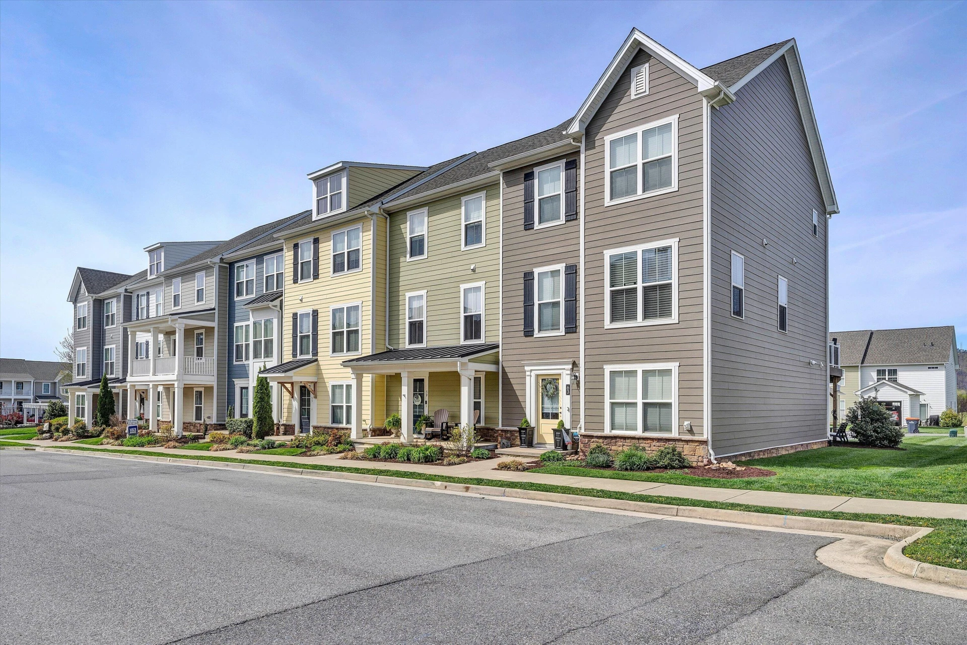 59 Broad ST - Photo 2
