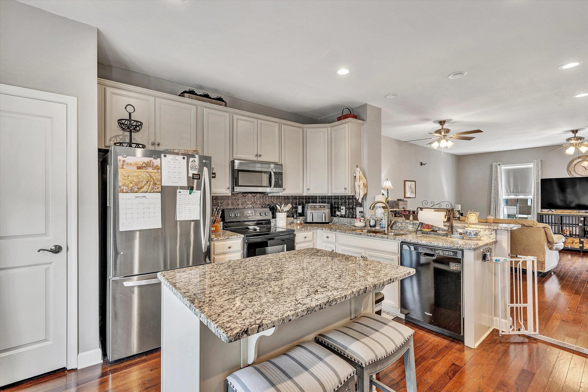 59 Broad ST - Photo 8